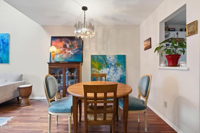 127 Essex Drive, Chapel Hill, NC 27514