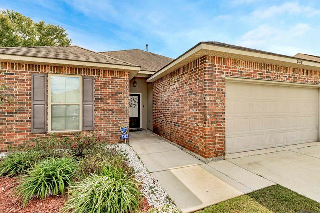 9188 Redwood Lake Blvd, Zachary, LA 70791