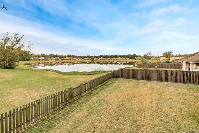 9188 Redwood Lake Blvd, Zachary, LA 70791