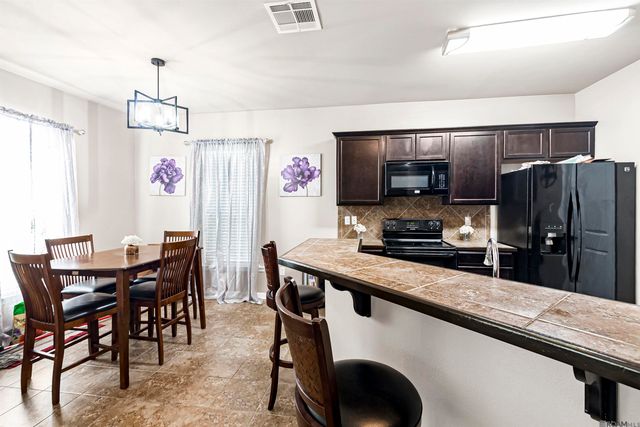 9188 Redwood Lake Blvd, Zachary, LA 70791