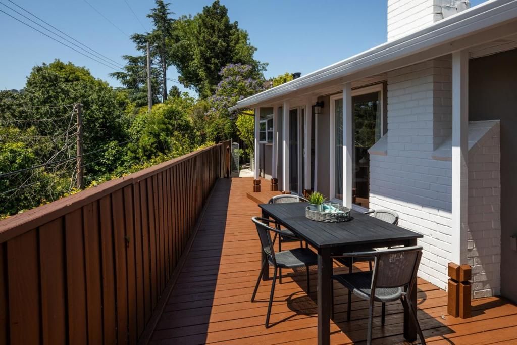Image 21 of property listing at 1029 Lupin (Lower) Way, San Carlos, CA 94070