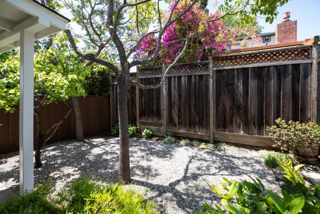 Image 25 of property listing at 1029 Lupin (Lower) Way, San Carlos, CA 94070