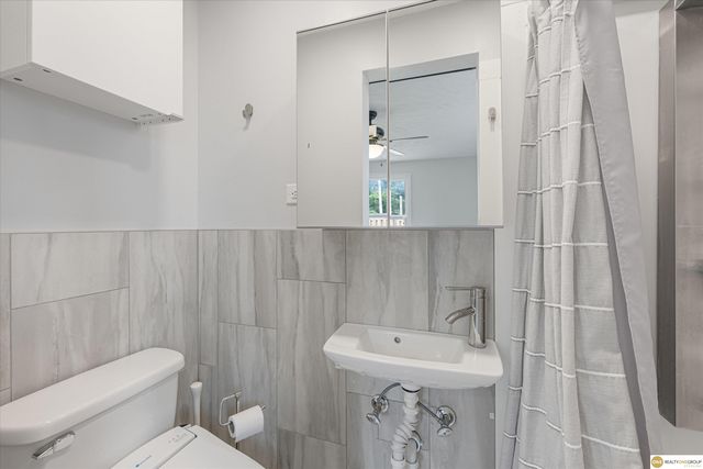 1111 S 64th Avenue, Omaha, NE 68106