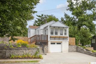 1111 S 64th Avenue, Omaha, NE 68106