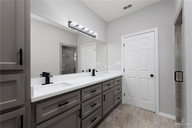 8818 Sandpiper Drive, Harlingen, TX 78552