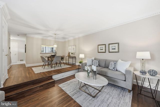 2638 FAIRFAX DR, Arlington, VA 22201