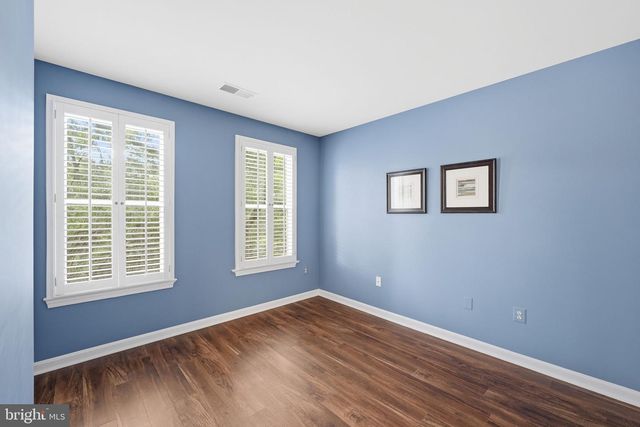 2638 FAIRFAX DR, Arlington, VA 22201
