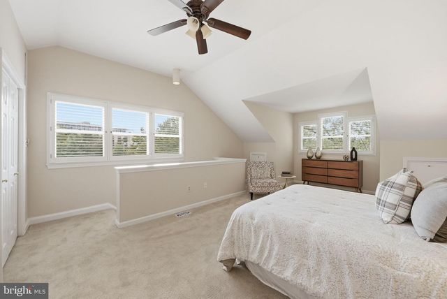 2638 FAIRFAX DR, Arlington, VA 22201