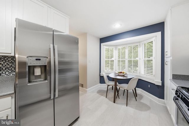 2638 FAIRFAX DR, Arlington, VA 22201