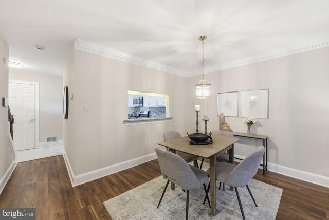 2638 FAIRFAX DR, Arlington, VA 22201
