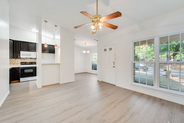 2445 Red River Street, Mesquite, TX 75150