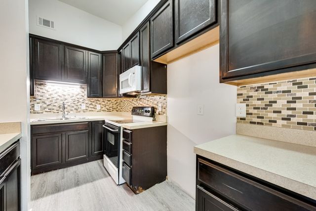 2445 Red River Street, Mesquite, TX 75150