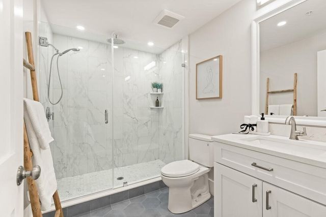 32 Cambridge Terrace 2, Cambridge, MA 02140