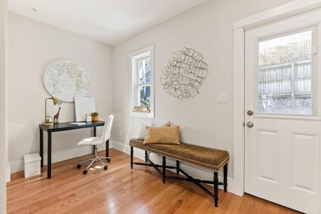 32 Cambridge Terrace 2, Cambridge, MA 02140