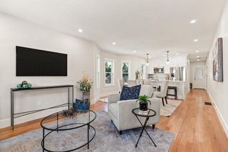 32 Cambridge Terrace 2, Cambridge, MA 02140