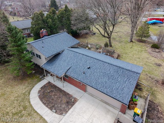 28781 Ravenwood Street, Farmington Hills, MI 48334