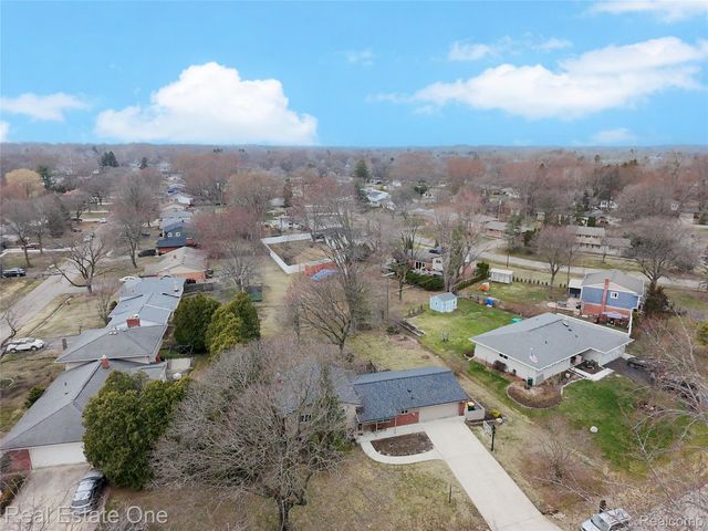 28781 Ravenwood Street, Farmington Hills, MI 48334