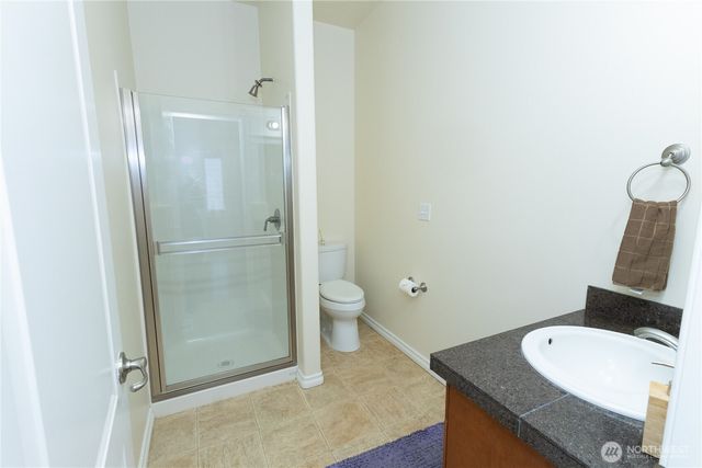11816 SE 240th Place, Kent, WA 98030