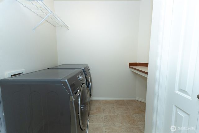 11816 SE 240th Place, Kent, WA 98030