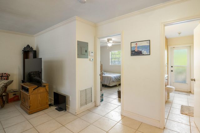 5230 NE 14th Way, Fort Lauderdale, FL 33334