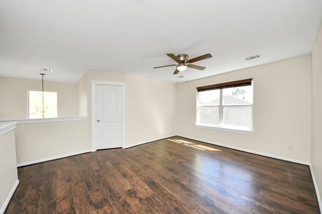 7215 Log Cradle Drive, Houston, TX 77041