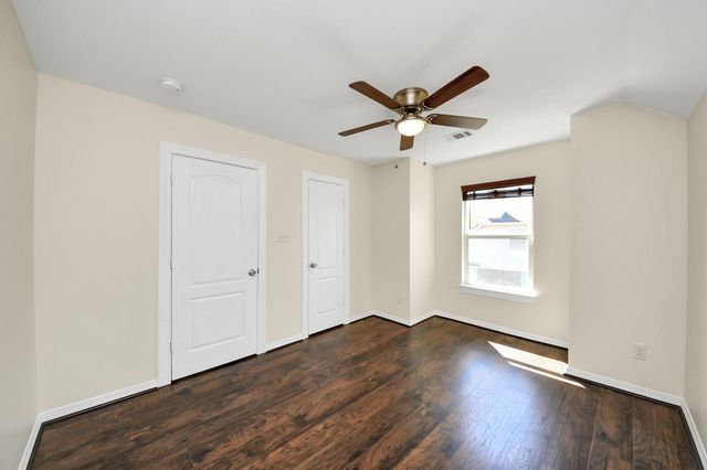 7215 Log Cradle Drive, Houston, TX 77041