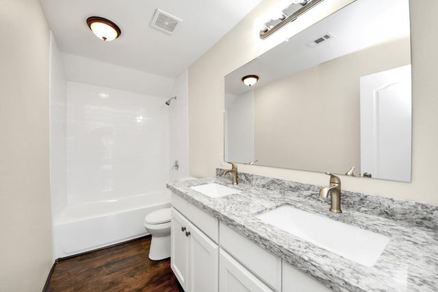 7215 Log Cradle Drive, Houston, TX 77041