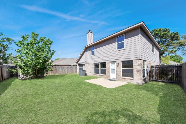 7215 Log Cradle Drive, Houston, TX 77041