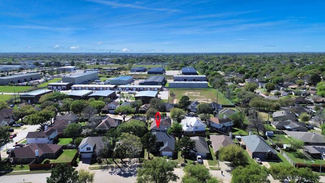 7215 Log Cradle Drive, Houston, TX 77041