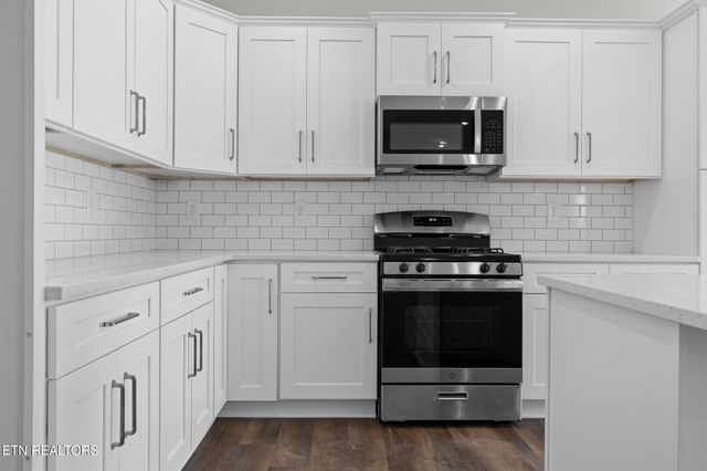 7313 Hackberry Branch Way, Knoxville, TN 37924