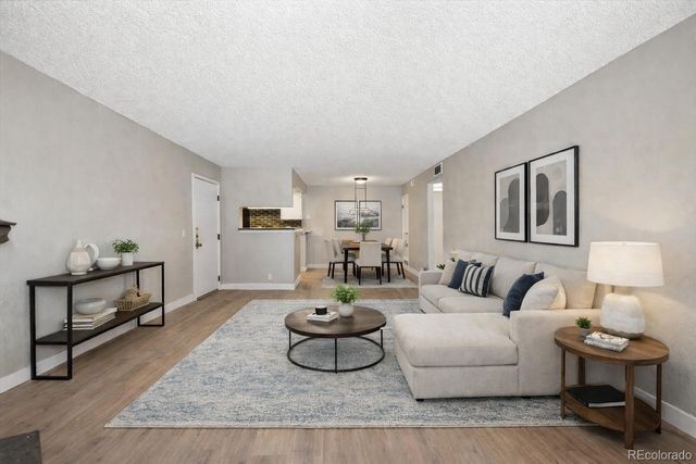 18391 E Kepner Place 103, Aurora, CO 80017