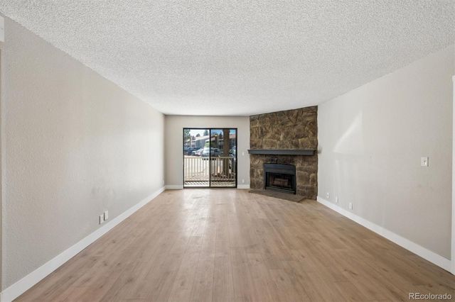 18391 E Kepner Place 103, Aurora, CO 80017