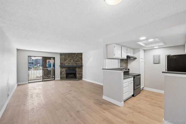 18391 E Kepner Place 103, Aurora, CO 80017