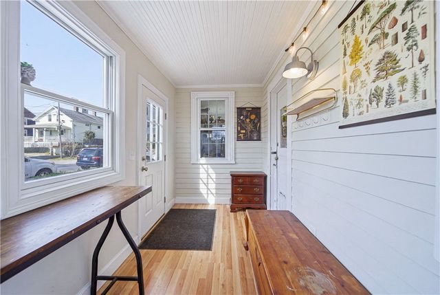 27 Barney Street, Warren, RI 02885