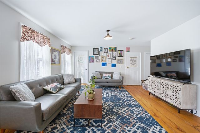 27 Barney Street, Warren, RI 02885