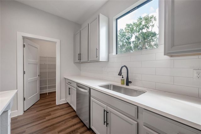 1306 W CARMEN STREET 1, Tampa, FL 33606