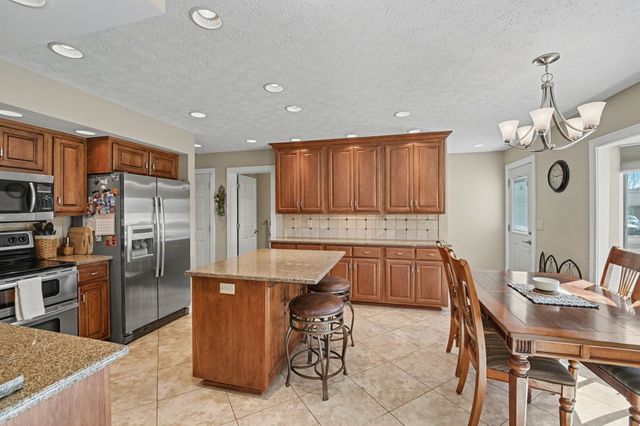 885 Chelsea Lane, Tipp City, OH 45371