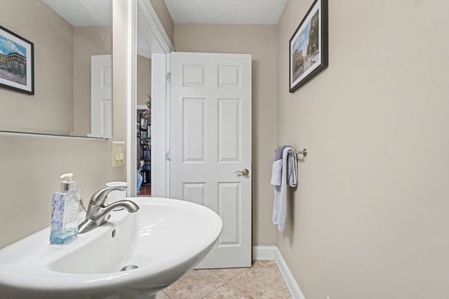 885 Chelsea Lane, Tipp City, OH 45371