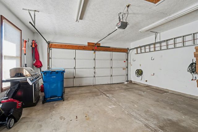 885 Chelsea Lane, Tipp City, OH 45371