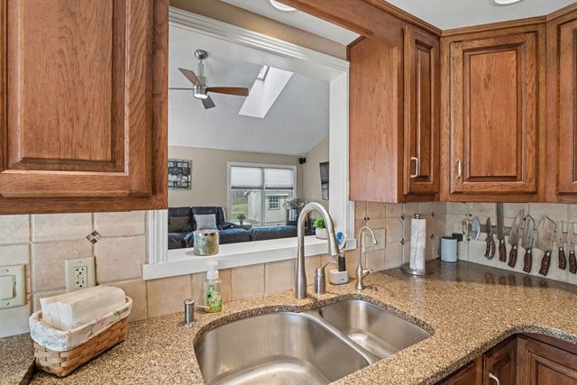 885 Chelsea Lane, Tipp City, OH 45371