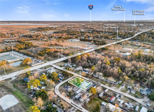 214 Lochness Drive, Highlands, TX 77562