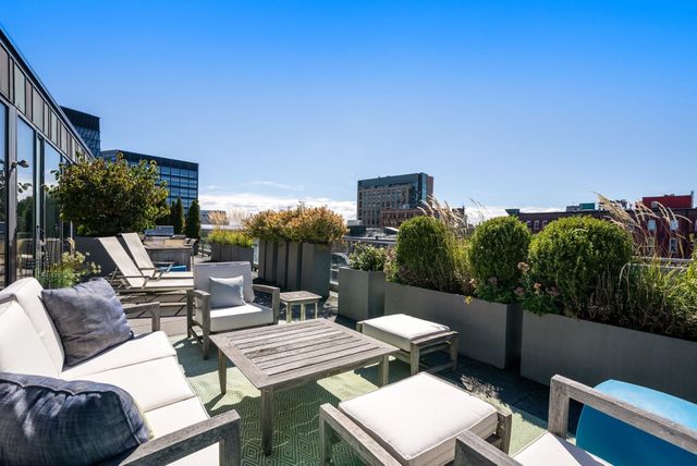 346 Congress St PH1, Boston, MA 02210