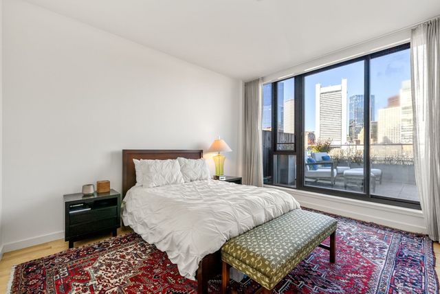 346 Congress St PH1, Boston, MA 02210