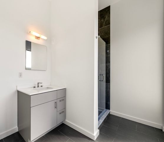 346 Congress St PH1, Boston, MA 02210