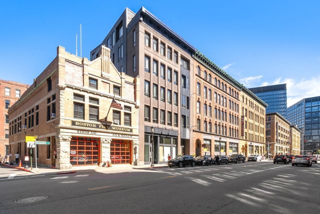 346 Congress St PH1, Boston, MA 02210