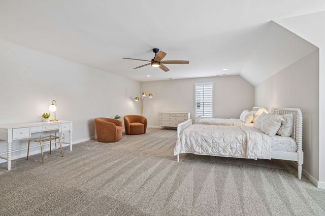 7620 Delancey Dr, College Grove, TN 37046