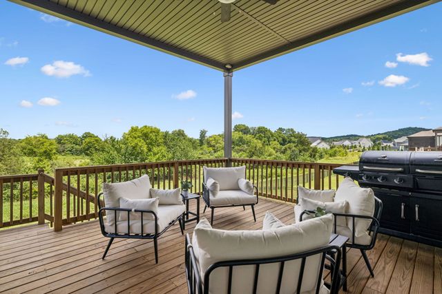 7620 Delancey Dr, College Grove, TN 37046