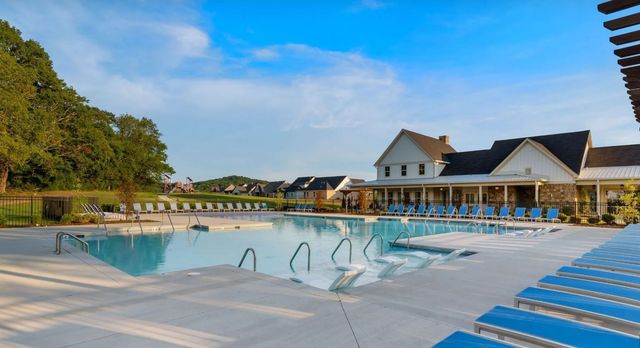 7620 Delancey Dr, College Grove, TN 37046