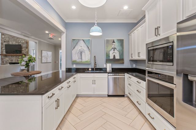 7620 Delancey Dr, College Grove, TN 37046