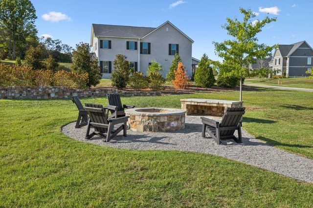 7620 Delancey Dr, College Grove, TN 37046